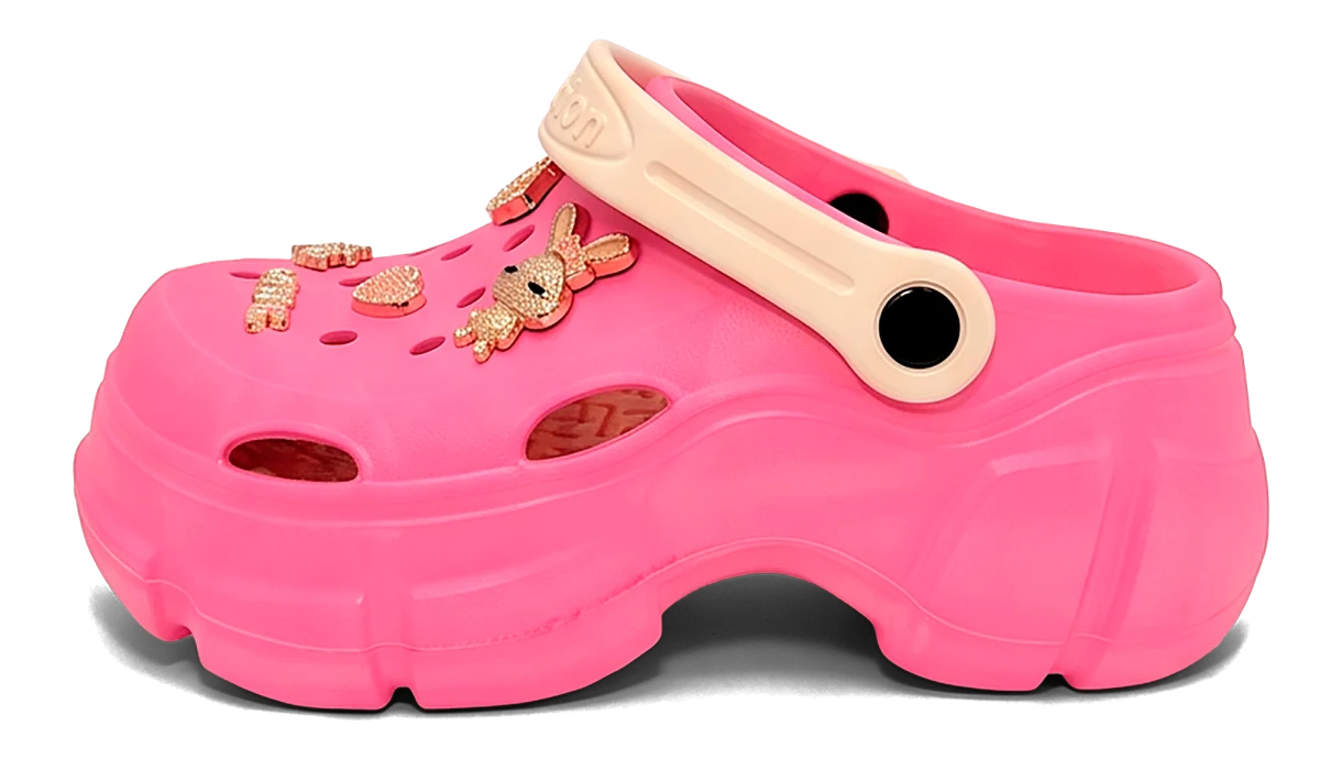 KING CROSS Fashion, color Fucsia y Crema — ojota con dijes y charms